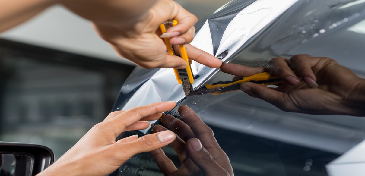 Tónování autoskel